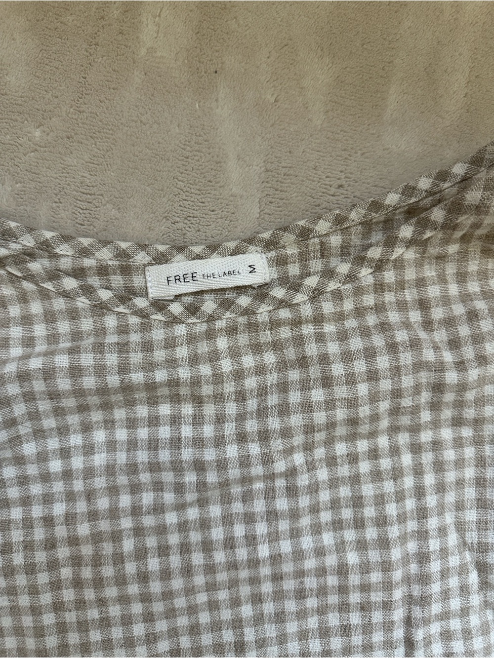 Free the label Cream and Taupe Gingham Balloon Sleeve Blouse - Picture 5 of 9